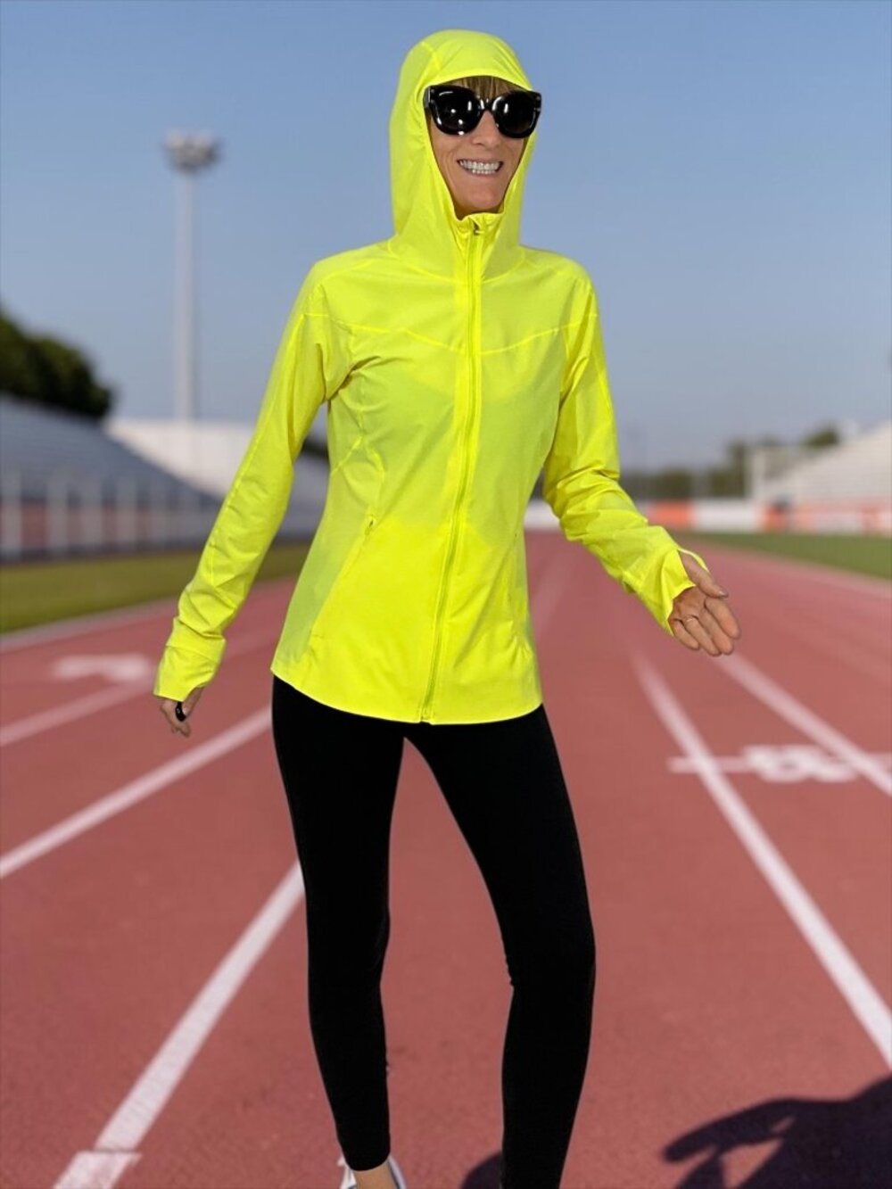 Lululemon Mist Over Windbreaker Jacket 6 Hoodie Bright Yellow Water Repellent